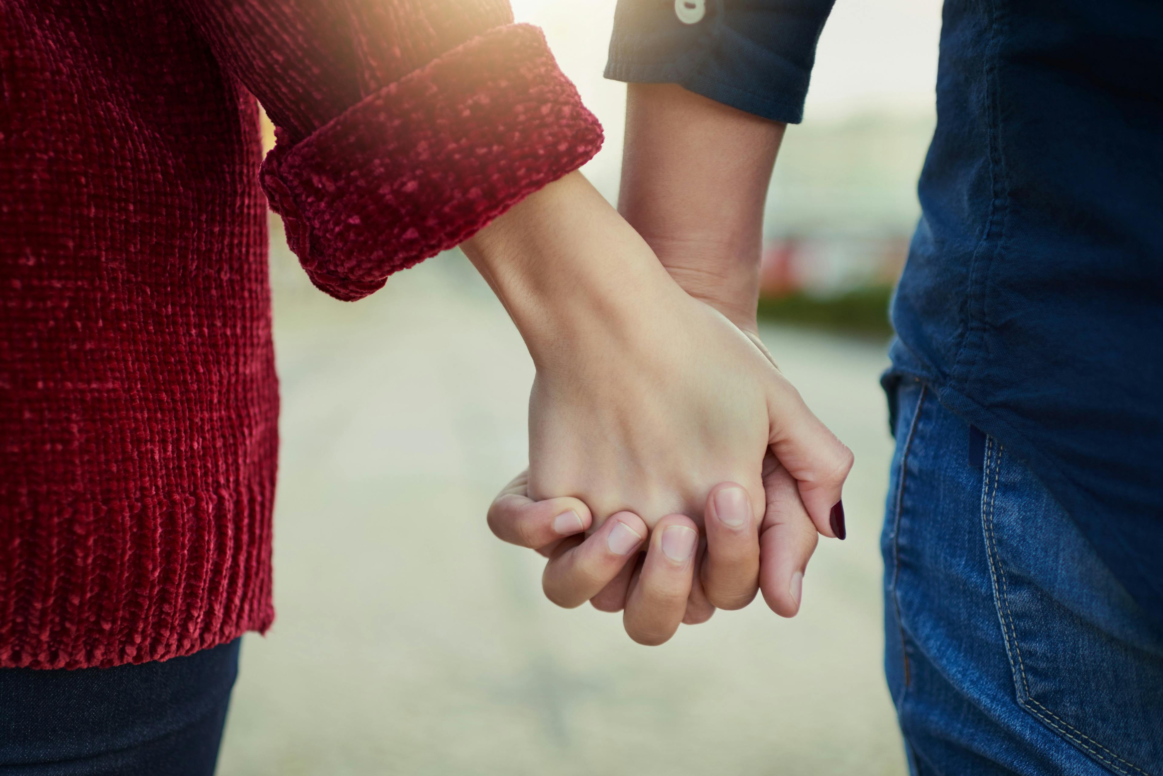 Samen en toch apart: verbondenheid en eigenheid in een relatie